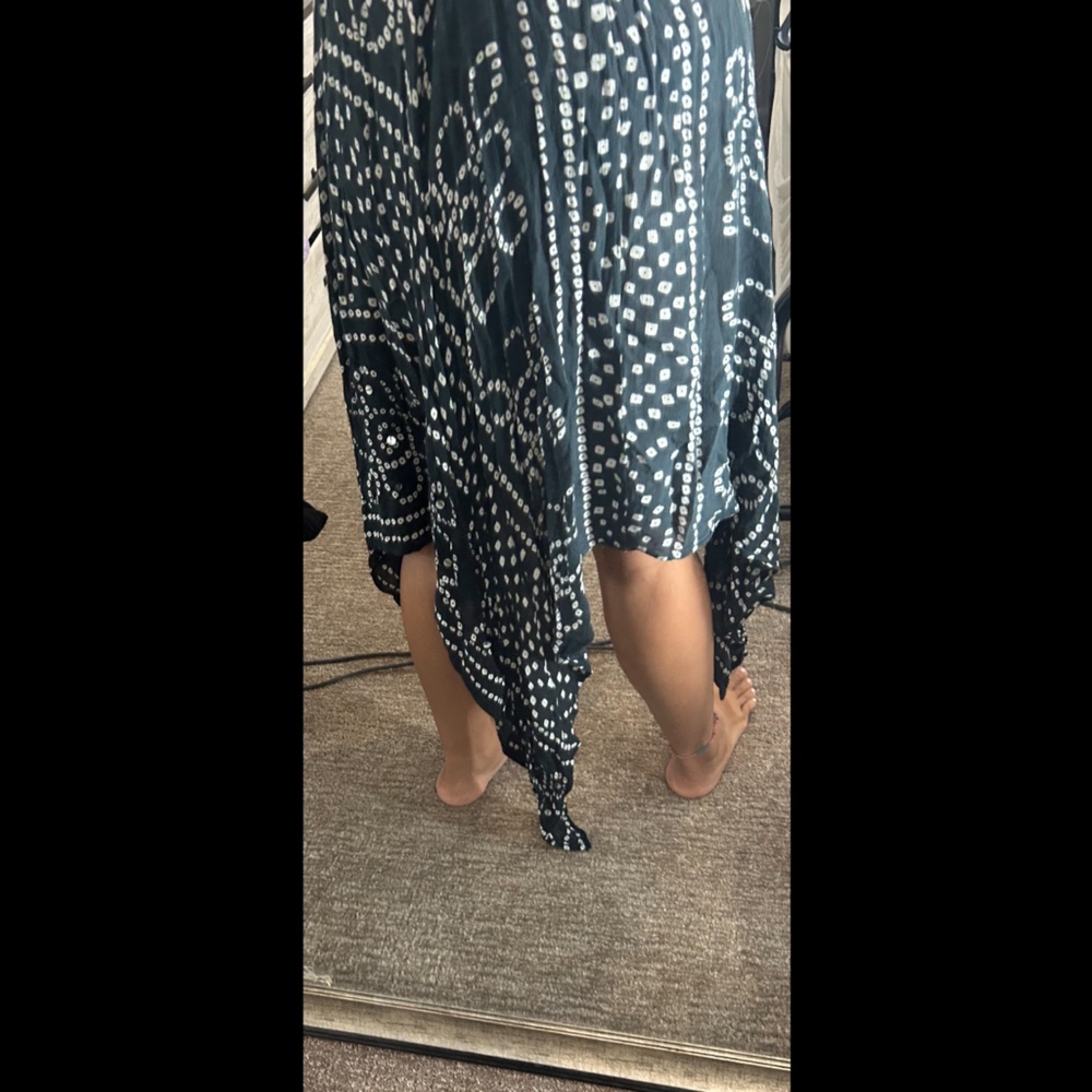 Dress - Picture 2 of 7